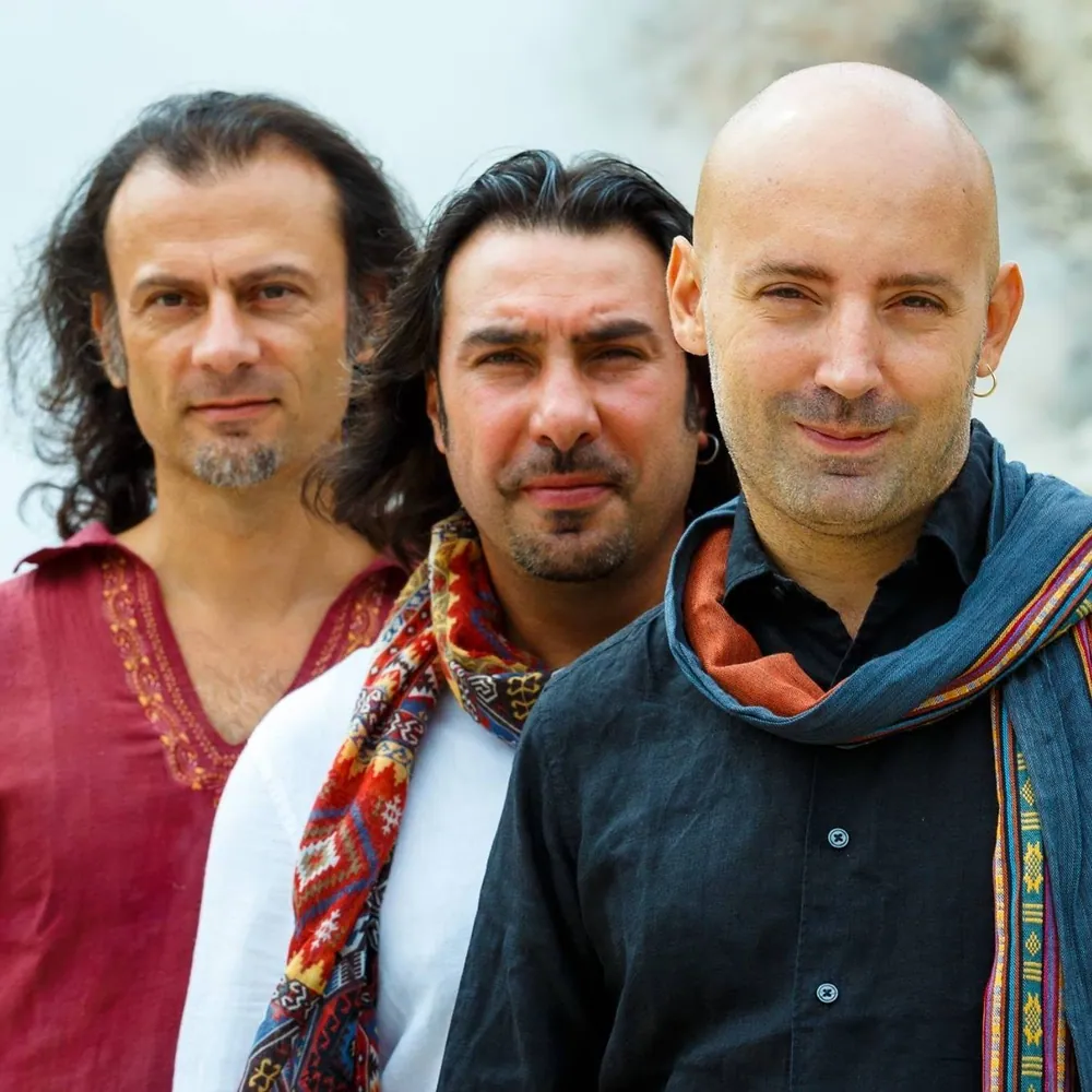 Ritratto del trio VESEVO
